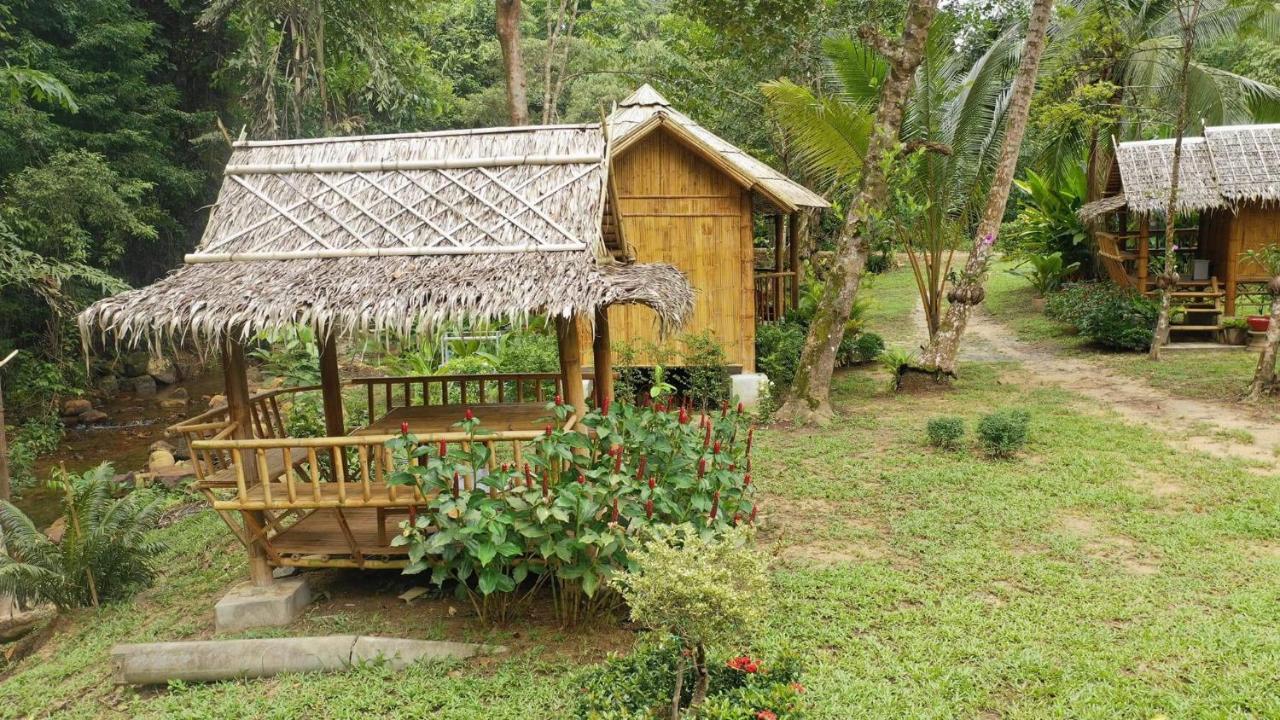 Baan Kon Kan Resort Ko Kut Exterior foto
